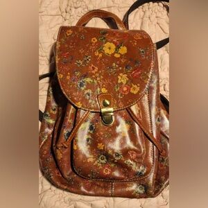 Patricia Nash tan leather Prairie Rose floral backpack